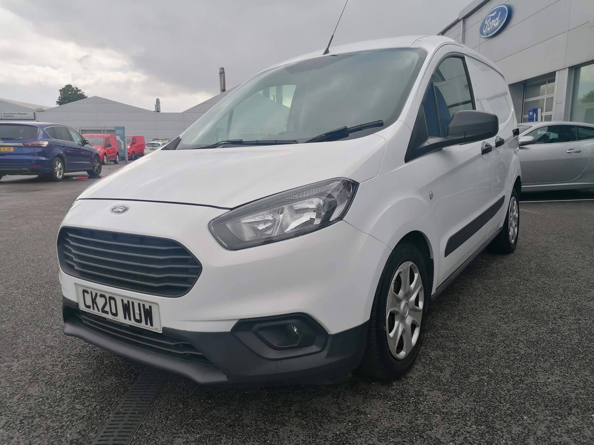 2020 Ford Transit Courier TDCi Trend full